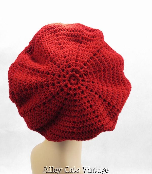 Vintage 1950s 50s Hat Maroon and Pink Hand Knitted Banded Oversized Beret Vintage 1950s 50s Hat Maroon and Pink Hand Knitted Banded Oversized Beret
