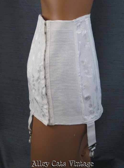 Vintage 1950s White Damask Open Bottom Girdle Corset with Metal Garters by Bestform Sz 31 Vintage 1950s White Damask Open Bottom Girdle Corset with Metal Garters by Bestform Sz 31