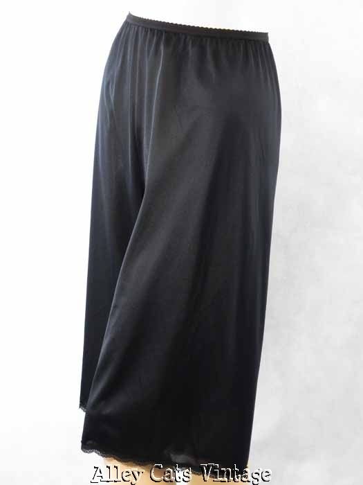 Vintage Shadowline 1970s Black Nylon and Lace Long Leg Pettipants Sz M Tall Vintage Shadowline 1970s Black Nylon and Lace Long Leg Pettipants Sz M Tall