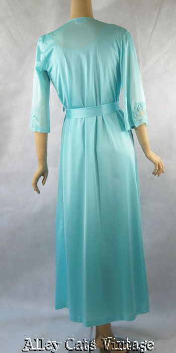 Vintage 1980s Lorraine Aqua Nightgown and Robe Peignoir Set Sz M B40 Vintage 1980s Lorraine Aqua Nightgown and Robe Peignoir Set Sz M B40