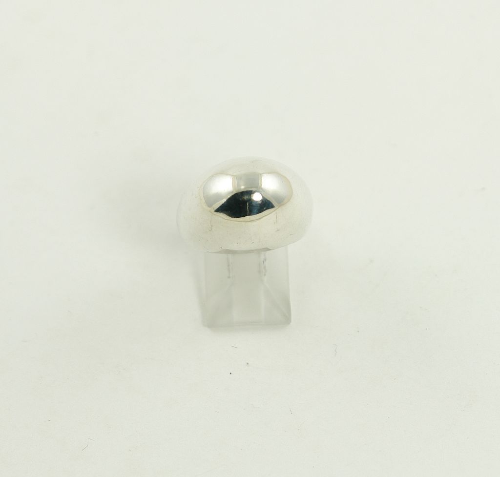 Unique Modernist Sterling Silver "Egg" Style Ring Unique Modernist Sterling Silver "Egg" Style Ring