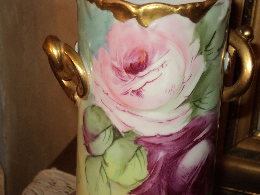 Fabulous Twisted Handle Limoges Vase Pink & Red Roses Fabulous Twisted Handle Limoges Vase Pink & Red Roses