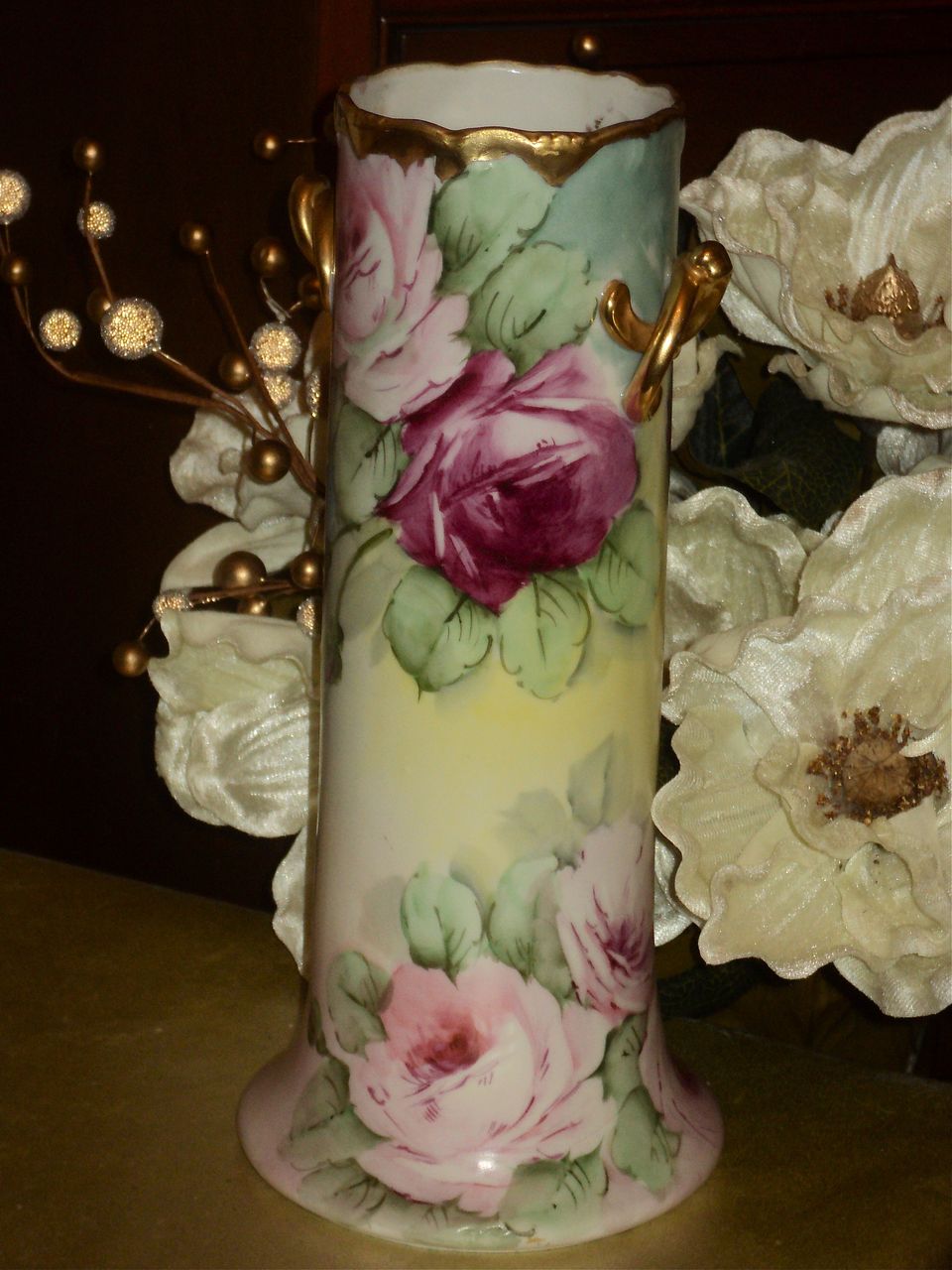 Fabulous Twisted Handle Limoges Vase Pink & Red Roses Fabulous Twisted Handle Limoges Vase Pink & Red Roses