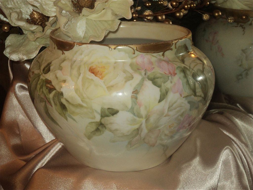 Gorgeous Limoges Jardiniere with White Roses and Pink Sweat Peas Gorgeous Limoges Jardiniere with White Roses and Pink Sweat Peas