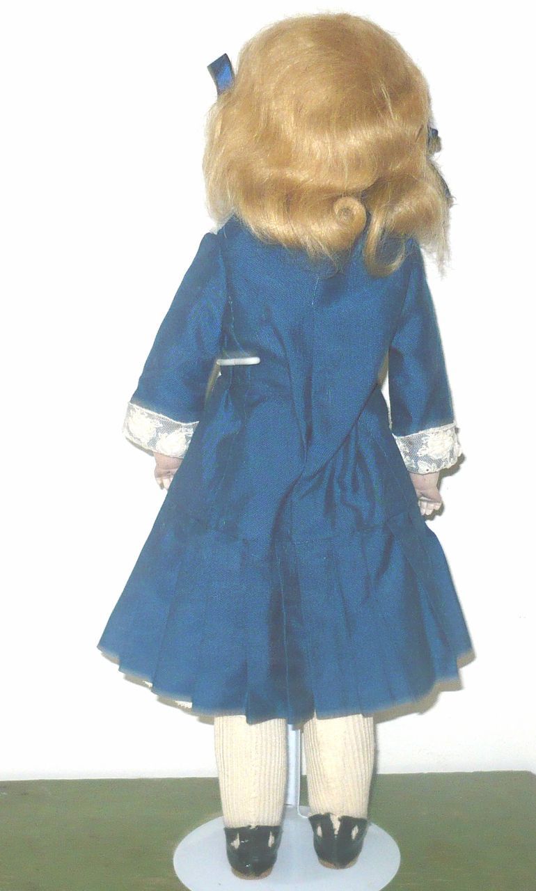 15.5" Heubach Smiling Character Girl Dimples SH Rivet Jointed Body 15.5" Heubach Smiling Character Girl Dimples SH Rivet Jointed Body