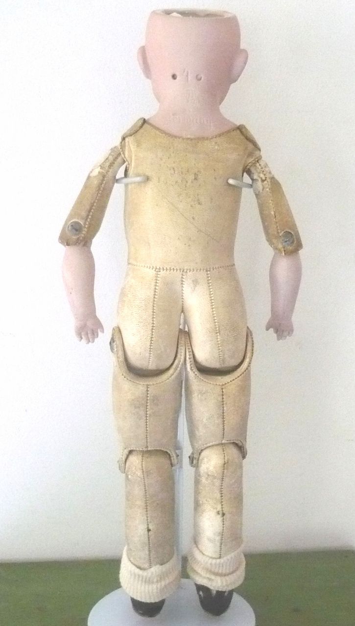15.5" Heubach Smiling Character Girl Dimples SH Rivet Jointed Body 15.5" Heubach Smiling Character Girl Dimples SH Rivet Jointed Body