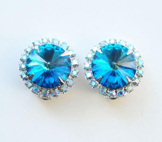 Vintage Blue Rivoli Aurora Borealis Rhinestone Clip Earrings Pat Pend Gorgeous Vintage Blue Rivoli Aurora Borealis Rhinestone Clip Earrings Pat Pend Gorgeous