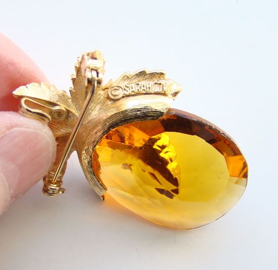1964 Sarah Coventry Autumn Haze Amber Pineapple Pin Pendant 1964 Sarah Coventry Autumn Haze Amber Pineapple Pin Pendant