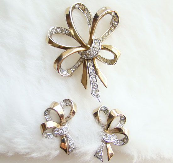 Vintage Marcel Boucher C1940s Pave Ribbon Bow Brooch Pin Earrings Signed Vintage Marcel Boucher C1940s Pave Ribbon Bow Brooch Pin Earrings Signed