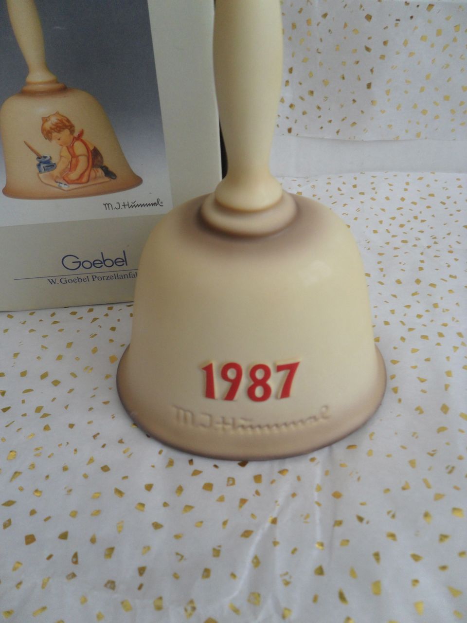 Annual M.J Hummel Bell 1987 With Loving Greetings Annual M.J Hummel Bell 1987 With Loving Greetings