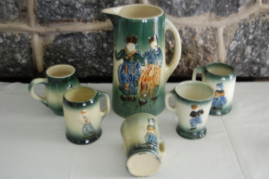 Early 1900's Roseville Dutch Art Pottery Holland Stein Set Early 1900's Roseville Dutch Art Pottery Holland Stein Set