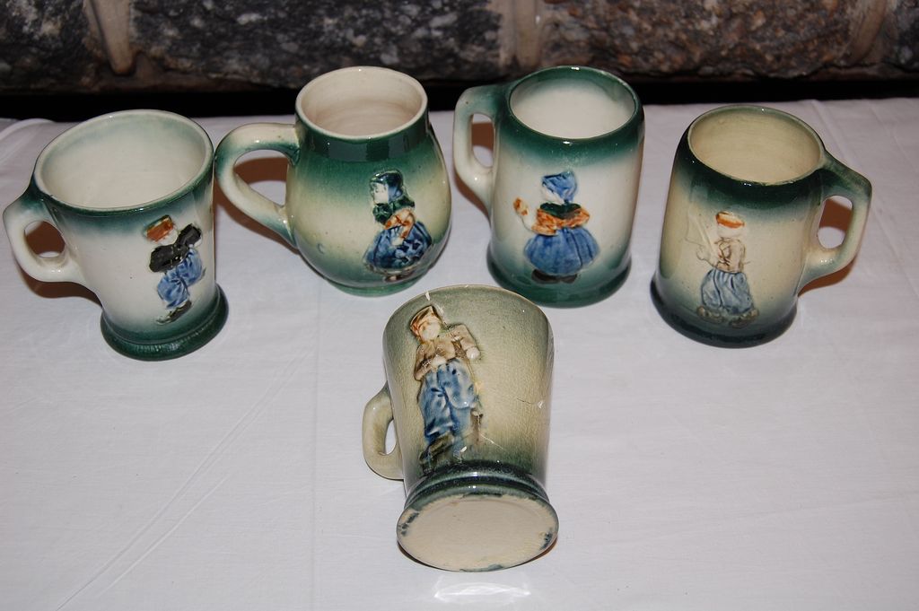 Early 1900's Roseville Dutch Art Pottery Holland Stein Set Early 1900's Roseville Dutch Art Pottery Holland Stein Set