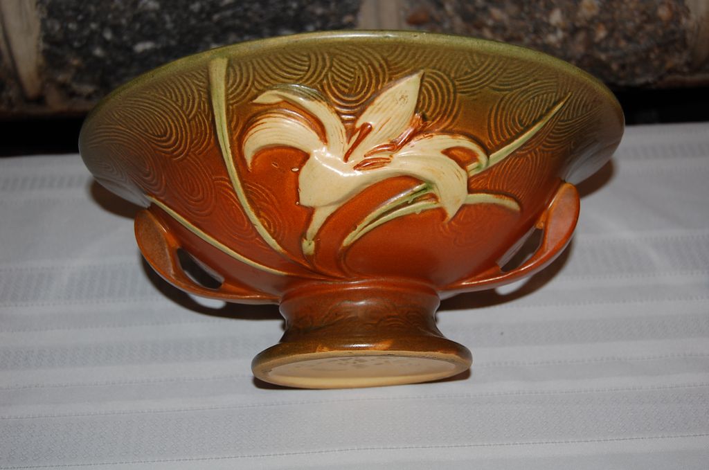 Roseville Pottery Zephyr Lily Console Bowl with Candlesticks Roseville Pottery Zephyr Lily Console Bowl with Candlesticks