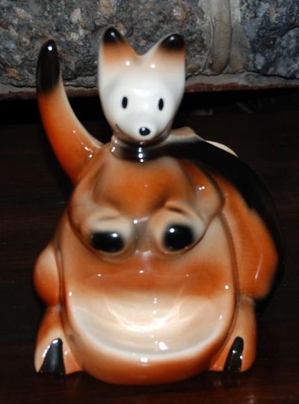 Mc Coy Pottery "Boxing Joey" Pulp Fiction Swank Dresser Caddy Mc Coy Pottery "Boxing Joey" Pulp Fiction Swank Dresser Caddy
