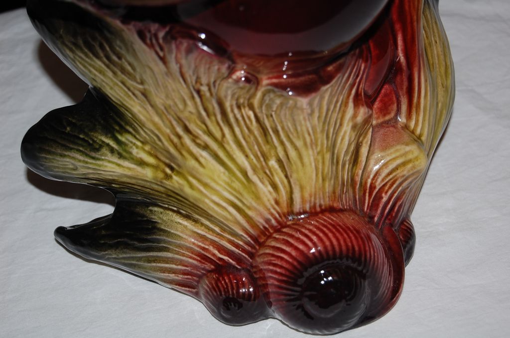 Hull Pottery "Ebb Tide" Fish and Shell Figural Sculptured Vase Hull Pottery "Ebb Tide" Fish and Shell Figural Sculptured Vase