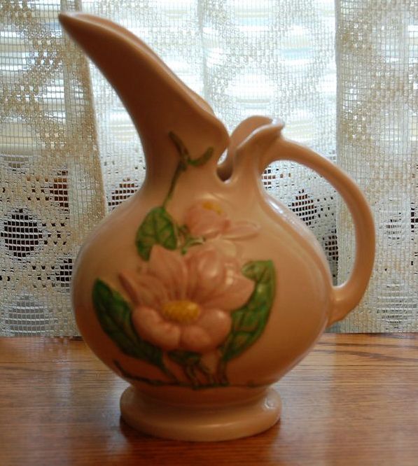 Vintage Hull Pottery Pink "Magnolia" Gloss Ewer Pitcher Vintage Hull Pottery Pink "Magnolia" Gloss Ewer Pitcher