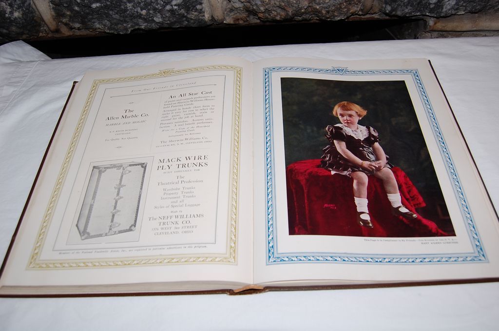 Eighth Annual 1924 Benefit of National Vaudeville Souvenir Book Eighth Annual 1924 Benefit of National Vaudeville Souvenir Book