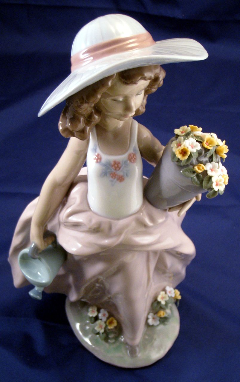 Lladro "A wish come true" "Que bonitas" Figurine # 07676 7676 Lladro "A wish come true" "Que bonitas" Figurine # 07676 7676