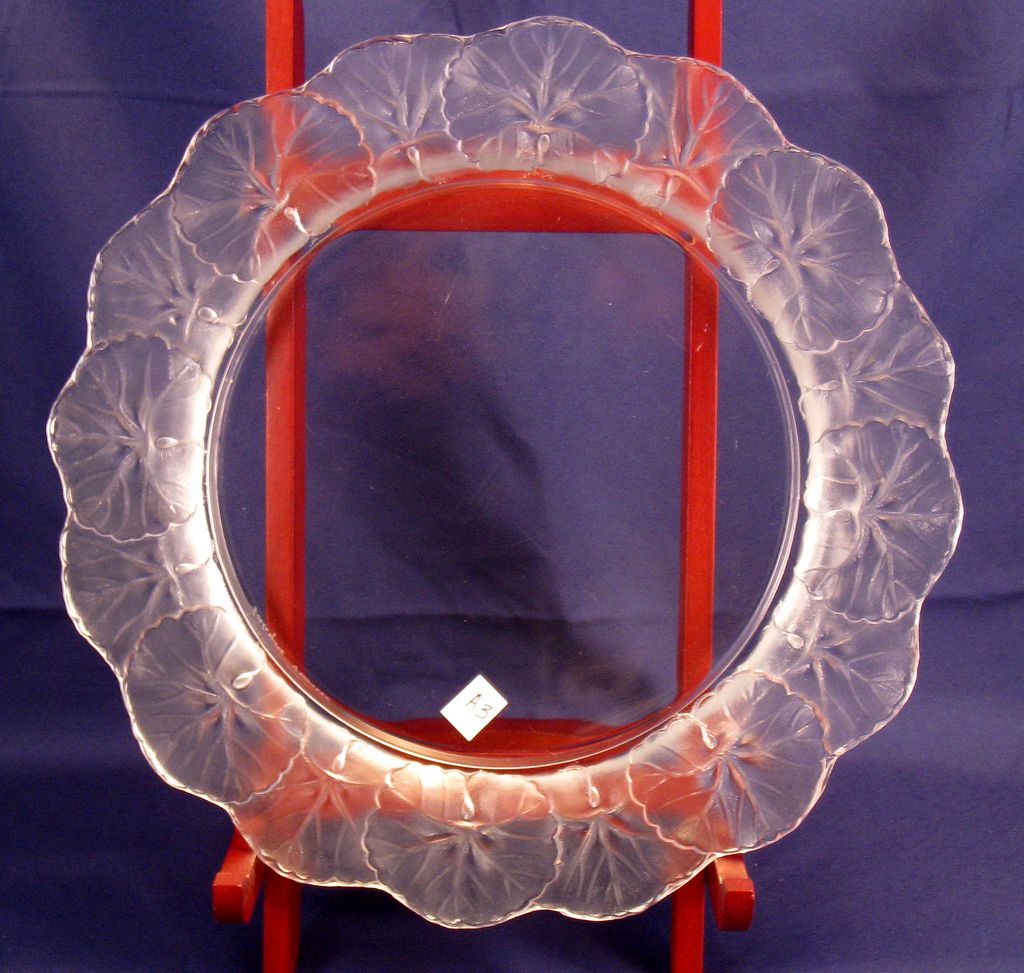Lalique Crystal Honfleur Desert Salad 8 1/4 inch Plate signed -A3 Lalique Crystal Honfleur Desert Salad 8 1/4 inch Plate signed -A3