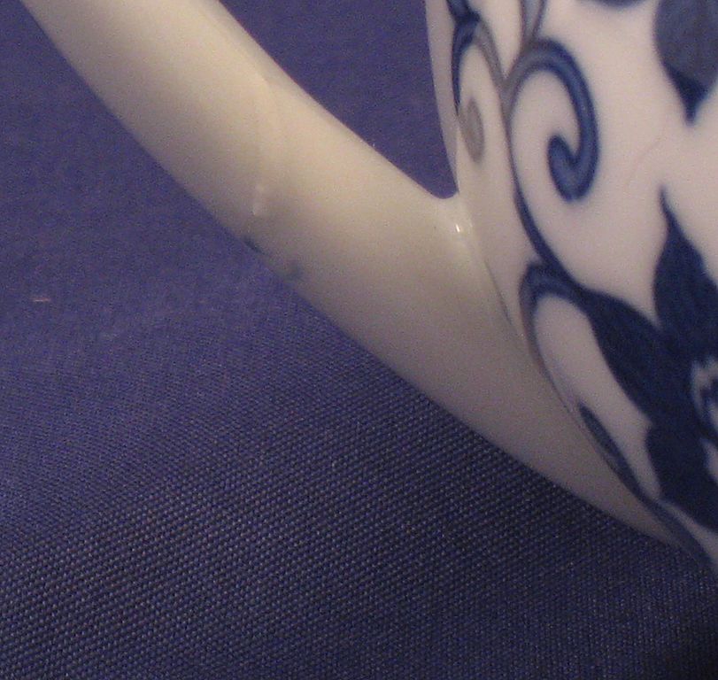 Noritake Howo blue & white bird teapot with lid Noritake Howo blue & white bird teapot with lid