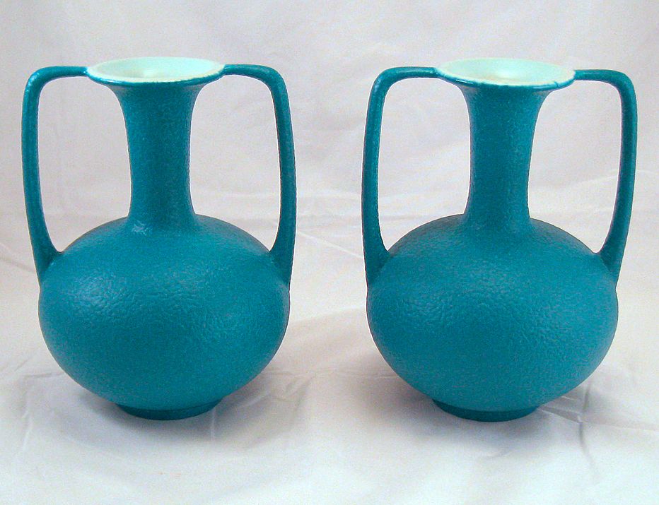 Catalina California pottery turquoise two handled vase #276 Catalina California pottery turquoise two handled vase #276