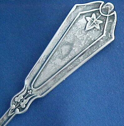 Rosette by Whiting Rare All Sterling silver Crumber or Crumb Knife Ivy Pattern Rosette by Whiting Rare All Sterling silver Crumber or Crumb Knife Ivy Pattern