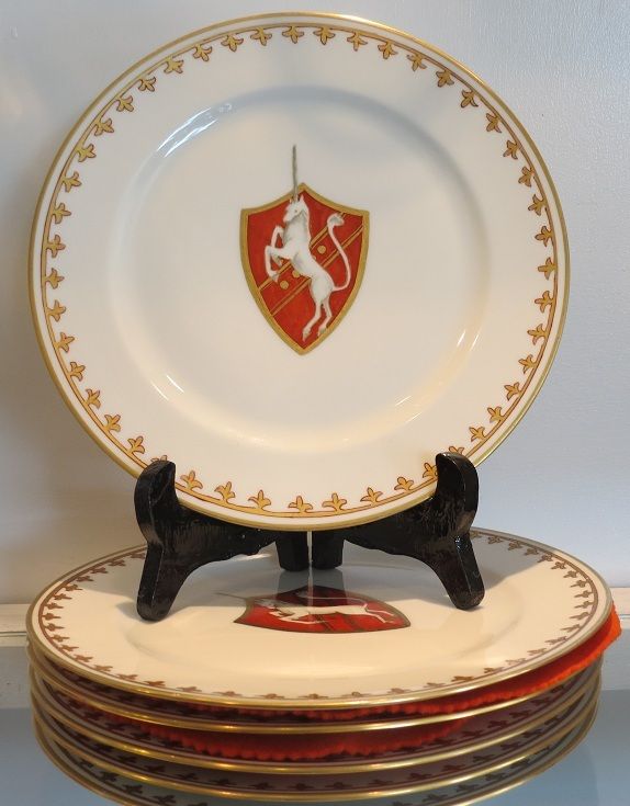 Set of 6 Antique Hand Painted Paris Porcelain Armorial Plates w Red Unicorns Set of 6 Antique Hand Painted Paris Porcelain Armorial Plates w Red Unicorns