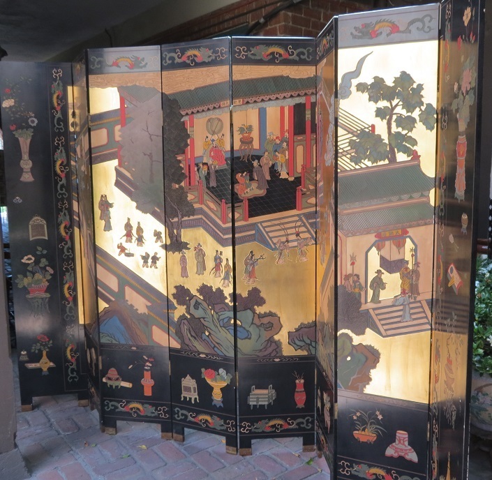 Huge Antique 8 Panel Black Lacquer Chinese Carved Gilt Decorated Screen Huge Antique 8 Panel Black Lacquer Chinese Carved Gilt Decorated Screen