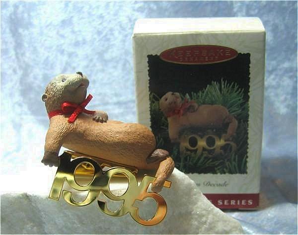 Hallmark Fabulous Decade Otter 1995 Hallmark Fabulous Decade Otter 1995