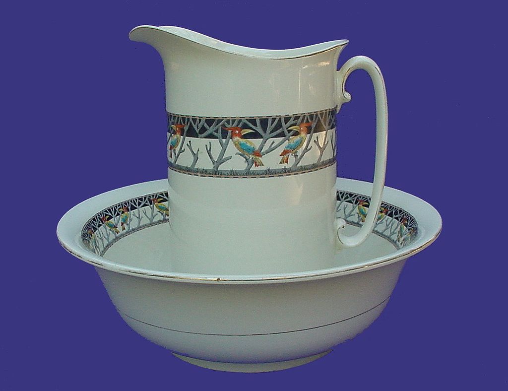 Whimsical Regal Ware Tookie Bird Wash Set from England Whimsical Regal Ware Tookie Bird Wash Set from England