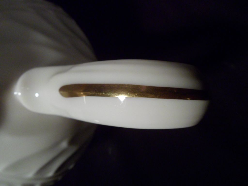 Lenox Teapot, Cream Colored with Gold Trim, Cottage Collection, Made in USA Lenox Teapot, Cream Colored with Gold Trim, Cottage Collection, Made in USA