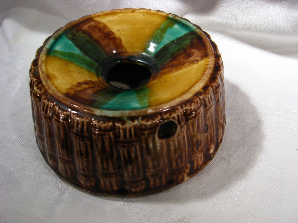 Antique Majolica Pottery Spittoon, Ladies Model, Bamboo, Colors Antique Majolica Pottery Spittoon, Ladies Model, Bamboo, Colors
