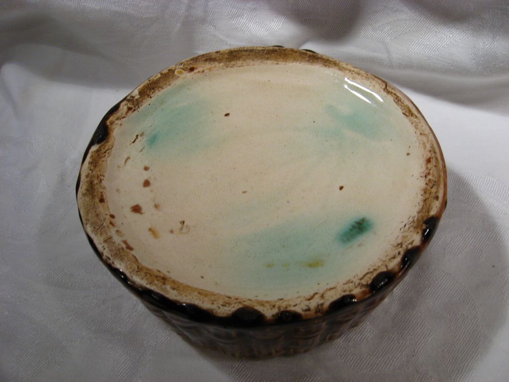Antique Majolica Pottery Spittoon, Ladies Model, Bamboo, Colors Antique Majolica Pottery Spittoon, Ladies Model, Bamboo, Colors