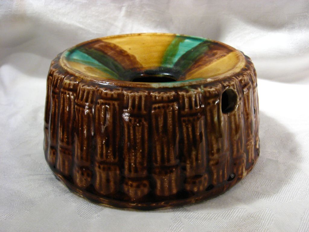 Antique Majolica Pottery Spittoon, Ladies Model, Bamboo, Colors Antique Majolica Pottery Spittoon, Ladies Model, Bamboo, Colors