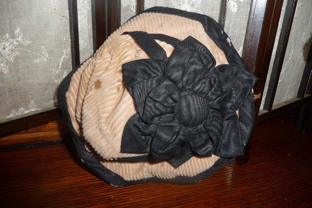Charming small size antique corduroy bonnet Charming small size antique corduroy bonnet
