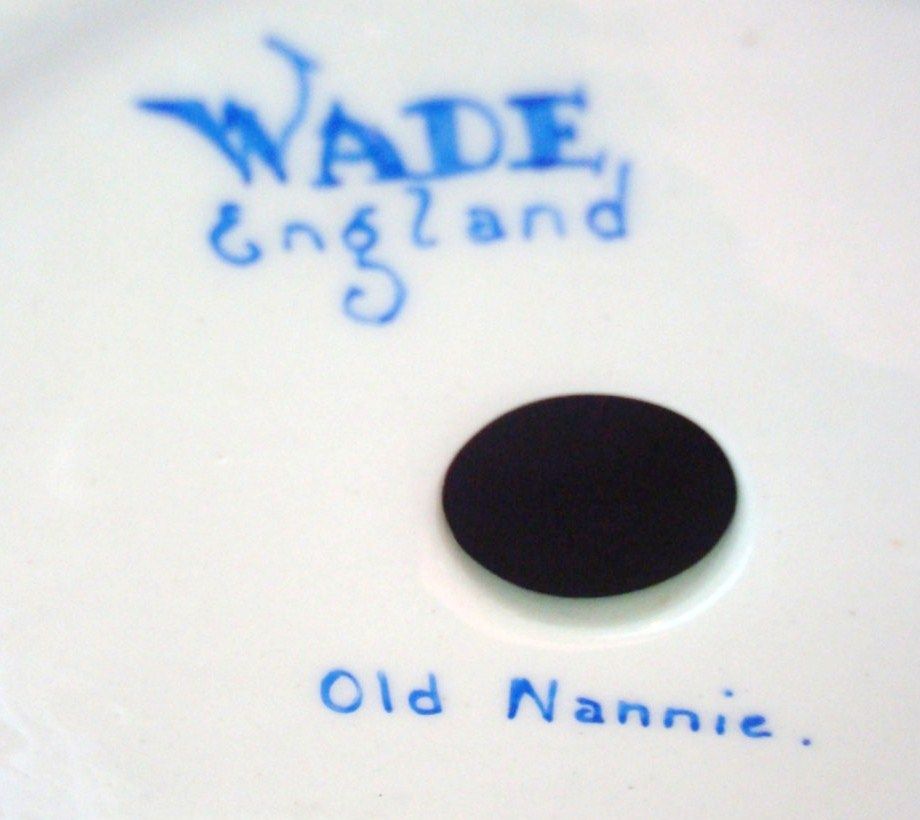 Very Rare Early Wade England Old Nannie Large Figurine Very Rare Early Wade England Old Nannie Large Figurine