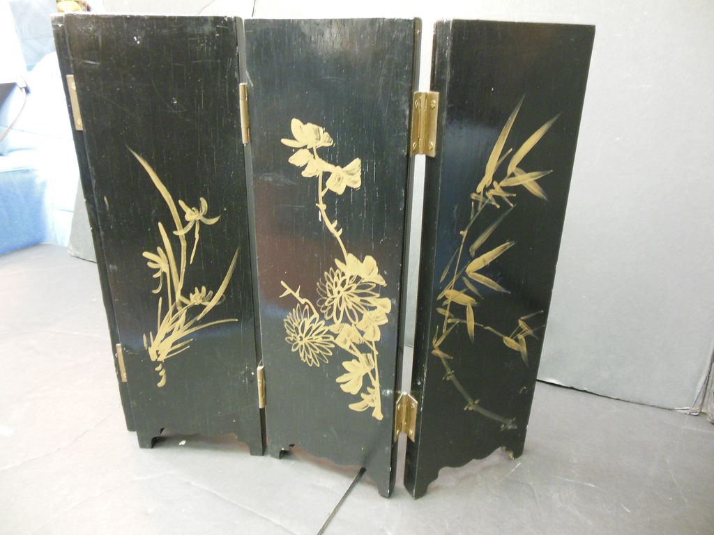 Minature Japanese Mother of Pearl 4-Panel Screen Minature Japanese Mother of Pearl 4-Panel Screen