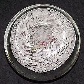 Novelty Cupid's Arrow through a Broken Heart Surrounded by a circle of Red Valentine Cane Hearts on a Bed of White Spatter Paperweight ! Novelty Cupid's Arrow through a Broken Heart Surrounded by a circle of Red Valentine Cane Hearts on a Bed of White Spatter Paperweight !