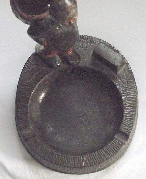 Rare marked "Hubley # 311" Cast Iron Ashtray with Matchbox & Cigarette Holders ! Rare marked "Hubley # 311" Cast Iron Ashtray with Matchbox & Cigarette Holders !