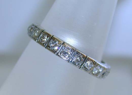 Art Deco Era 18K White Gold 1 ct. Diamond Eternity Wedding Band Ring Art Deco Era 18K White Gold 1 ct. Diamond Eternity Wedding Band Ring