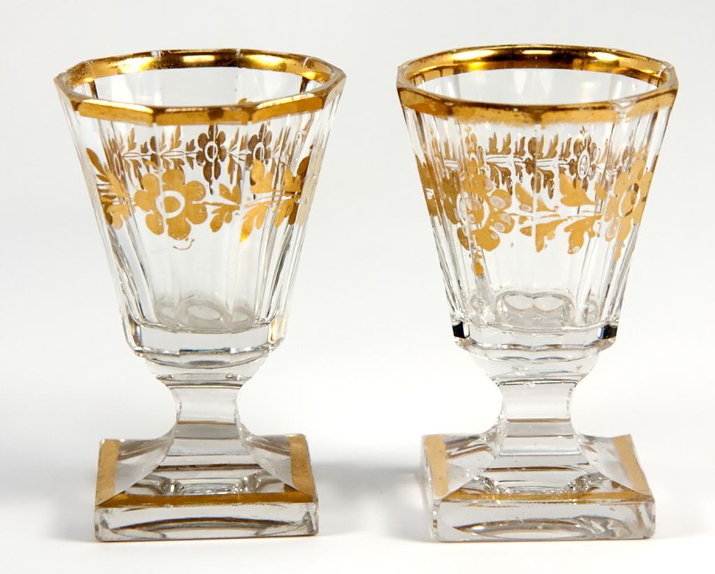 Fine 19th C. French Baccarat Crystal 2 Decanter & 8 Cordials Liqueur