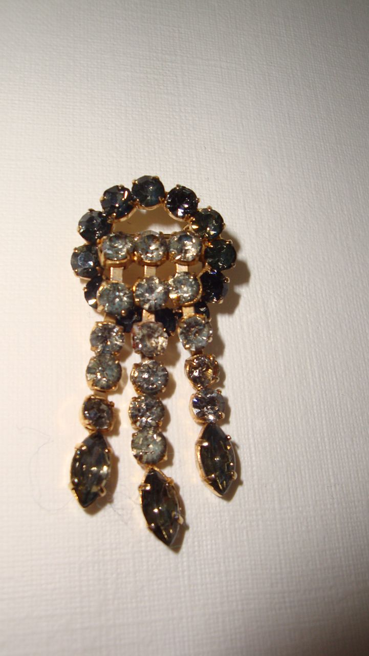 Vintage Diamante Waterfall Brooch Vintage Diamante Waterfall Brooch