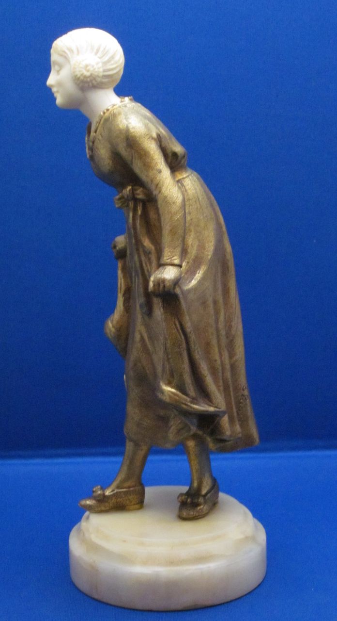 D. ALONZO Bronze & Ivory "The Curtsy" Art Nouveau Figure c1910 D. ALONZO Bronze & Ivory "The Curtsy" Art Nouveau Figure c1910