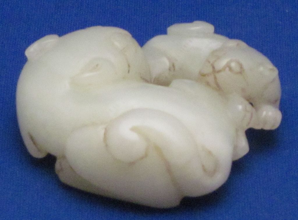 Antique WHITE JADE Chinese Pendant Amulet - Lemur & Cub Antique WHITE JADE Chinese Pendant Amulet - Lemur & Cub