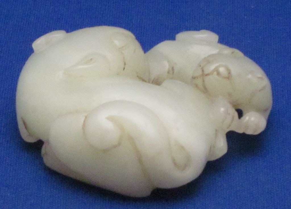 Antique WHITE JADE Chinese Pendant Amulet - Lemur & Cub Antique WHITE JADE Chinese Pendant Amulet - Lemur & Cub