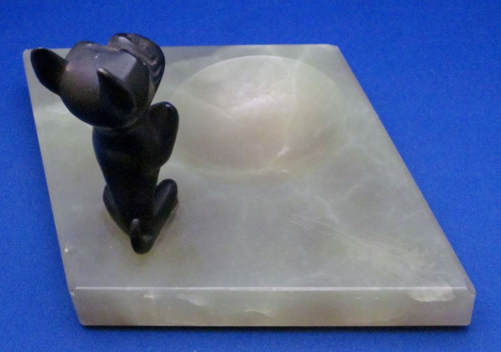 Hagenauer Vienna Bronze Terrier and Green Onyx Vide Poche Hagenauer Vienna Bronze Terrier and Green Onyx Vide Poche