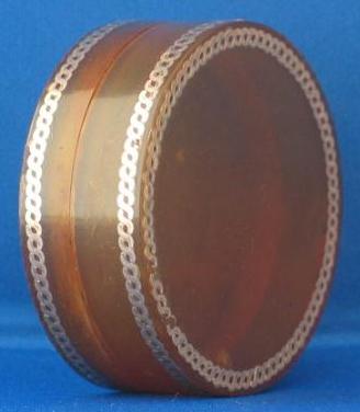 RARE Antique Blond Tortoiseshell, Gold, & Ivory Portrait Miniature Snuff Box, French ca. 1860 RARE Antique Blond Tortoiseshell, Gold, & Ivory Portrait Miniature Snuff Box, French ca. 1860