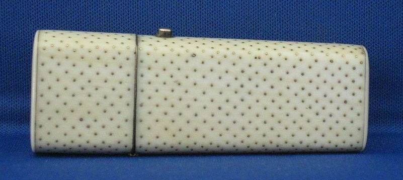 Ivory & Gold Pique Point Etui with Scent Bottle/Flask Ivory & Gold Pique Point Etui with Scent Bottle/Flask