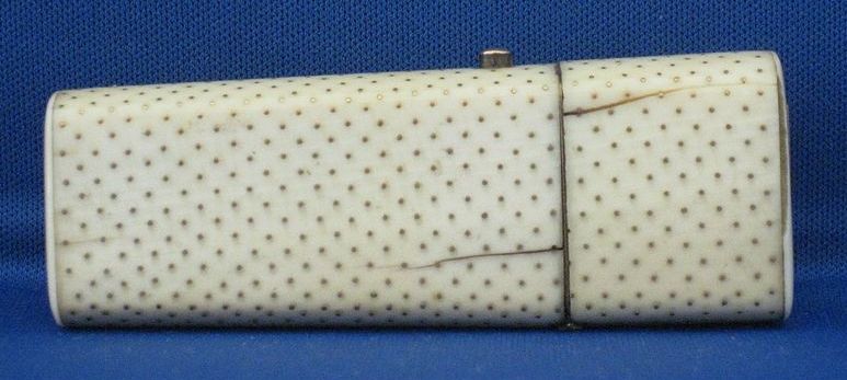 Ivory & Gold Pique Point Etui with Scent Bottle/Flask Ivory & Gold Pique Point Etui with Scent Bottle/Flask