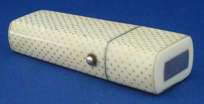 Ivory & Gold Pique Point Etui with Scent Bottle/Flask Ivory & Gold Pique Point Etui with Scent Bottle/Flask